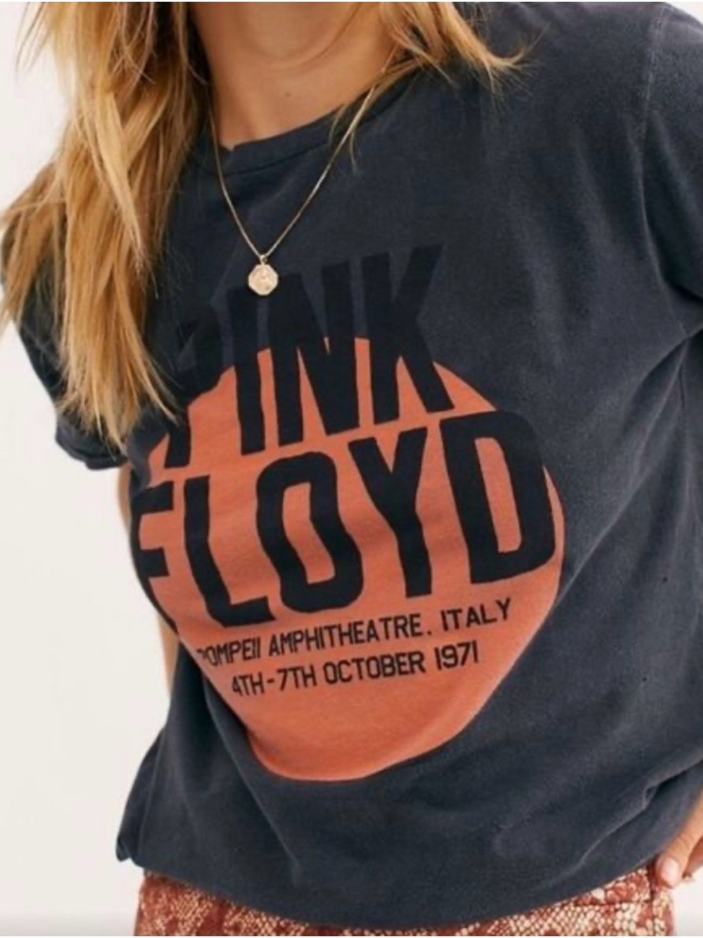 Retrobrand LA | Pink Floyd intentionally “worn/weathered” t shirt